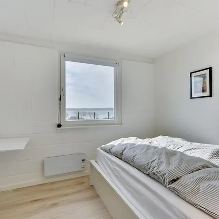 Karli - 330m To The Fjord By Interhome Nyaraló