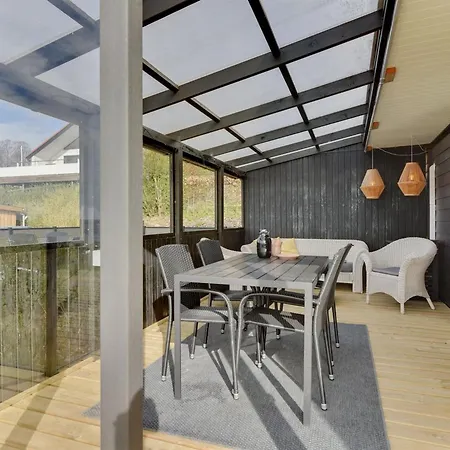 Karli - 330m To The Fjord By Interhome
