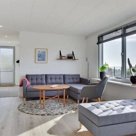 Karli - 330m To The Fjord By Interhome *